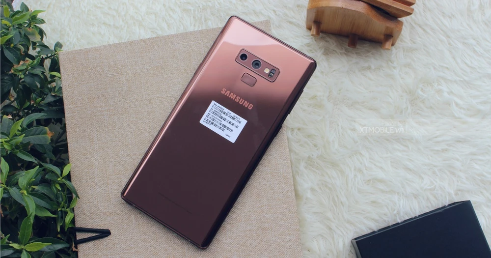 So sánh Galaxy S10 Plus và Note 9: Có nên từ bỏ bút S-Pen để trải nghiệm cảm biến trong màn hình