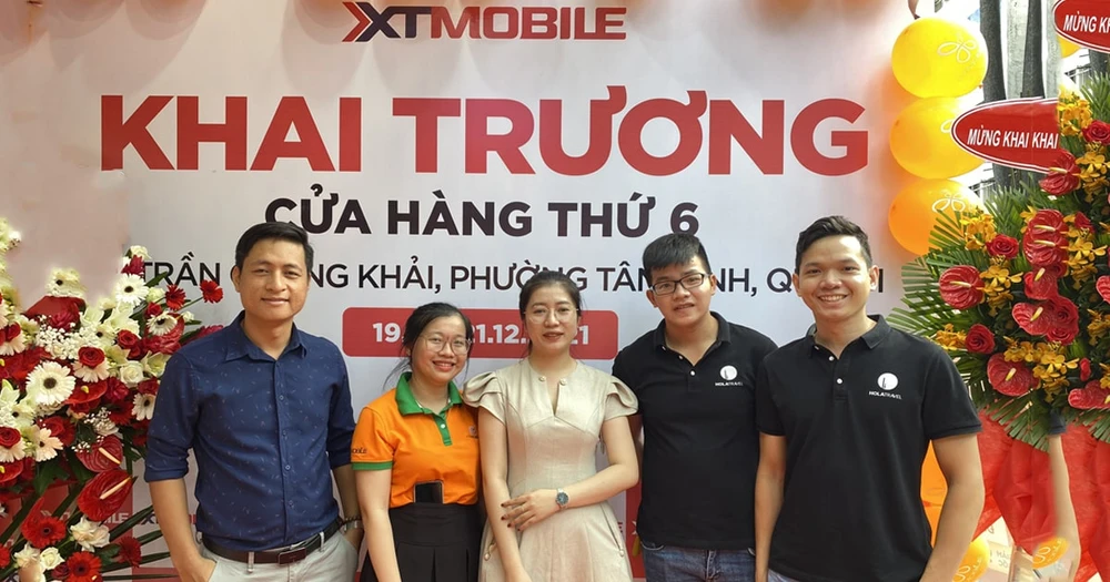 Hình ảnh khai trương cửa hàng XTmobile thứ 6 tại 50 Trần Quang Khải