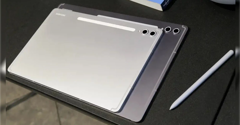 So sánh Samsung Galaxy Tab S10+ và Galaxy Tab S10 Ultra: Lớn hay lớn hơn?