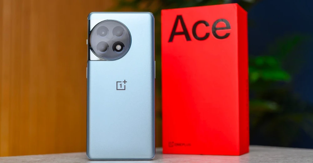 Trên tay OnePlus Ace 2: Thiết kế cao cấp, hiệu suất mạnh mẽ ngoài mong đợi!