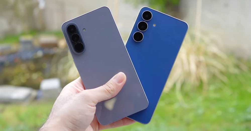 So sánh Samsung Galaxy A57 và Galaxy S25 FE: Chọn máy nào khi chỉ chênh 1 triệu đồng?