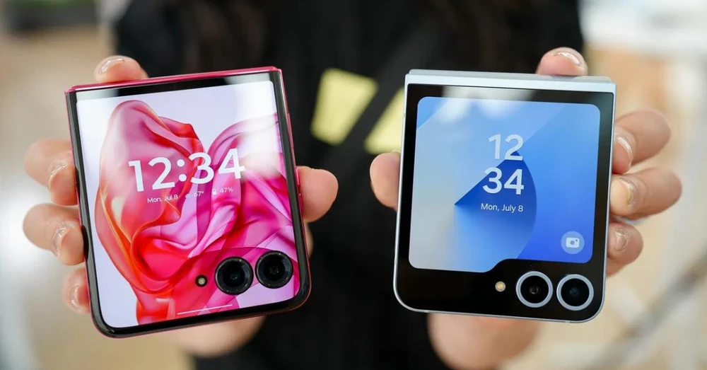 So sánh Galaxy Z Flip 6 và Motorola Razr Plus (2024) chi tiết nhất