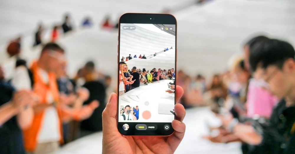 Cách sử dụng tính năng quay video kép mới trên iPhone 17