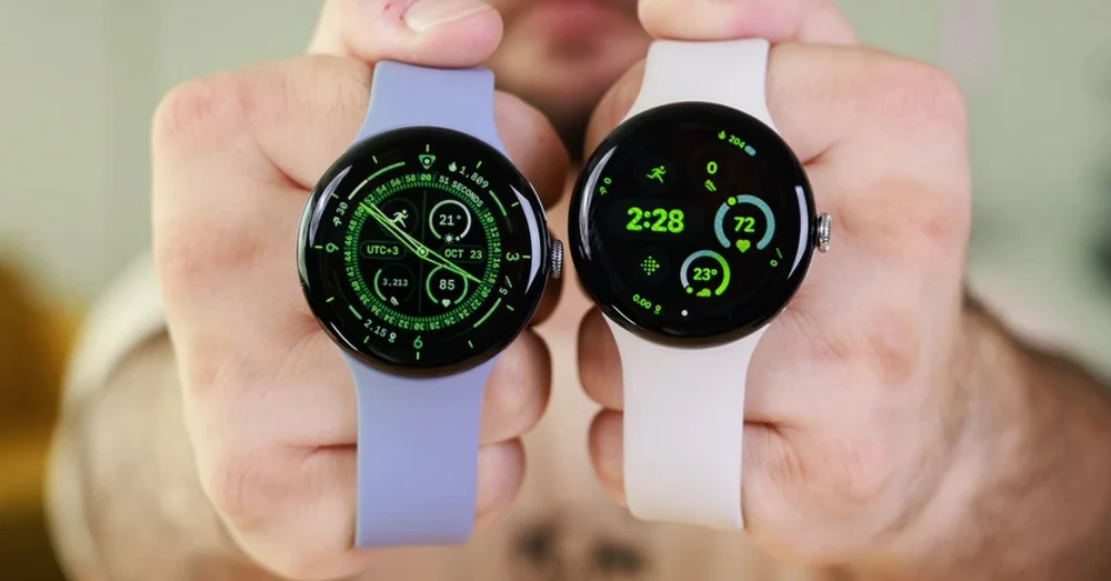 So sánh Google Pixel Watch 4 và Apple Watch Series 11: WearOS liệu có tốt hơn?