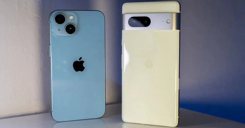 Google Pixel 7a và iPhone 13: Lựa chọn Android giá rẻ hay iOS cao cấp?