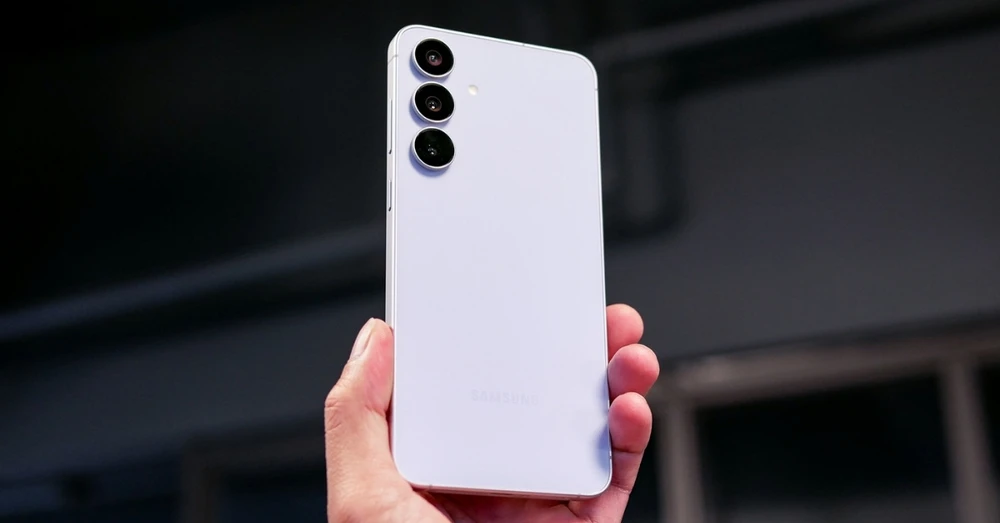 Đánh giá Samsung Galaxy S25 FE: Trải nghiệm flagship với giá 'mềm' hơn