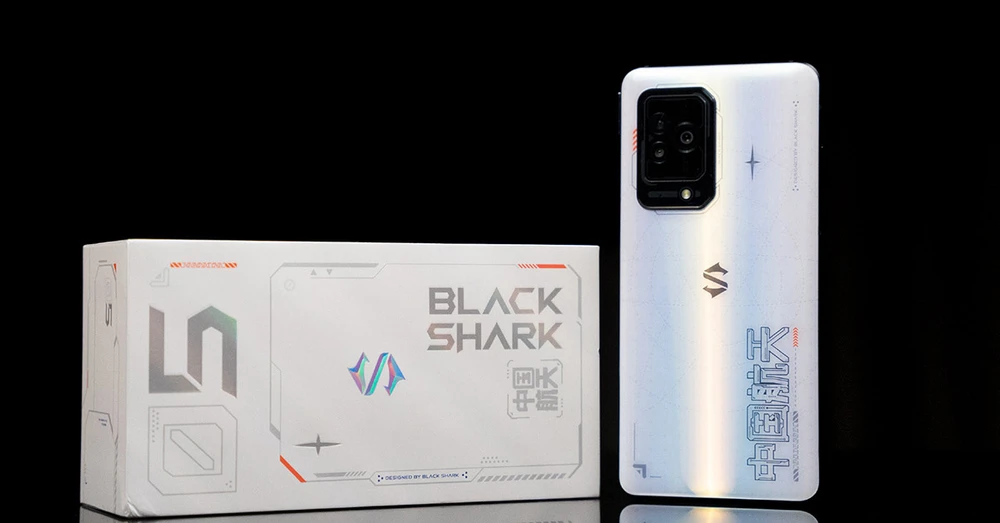 Black Shark 5 Pro vs OnePlus 10 Pro: Smartphone nào chiến game ngon?