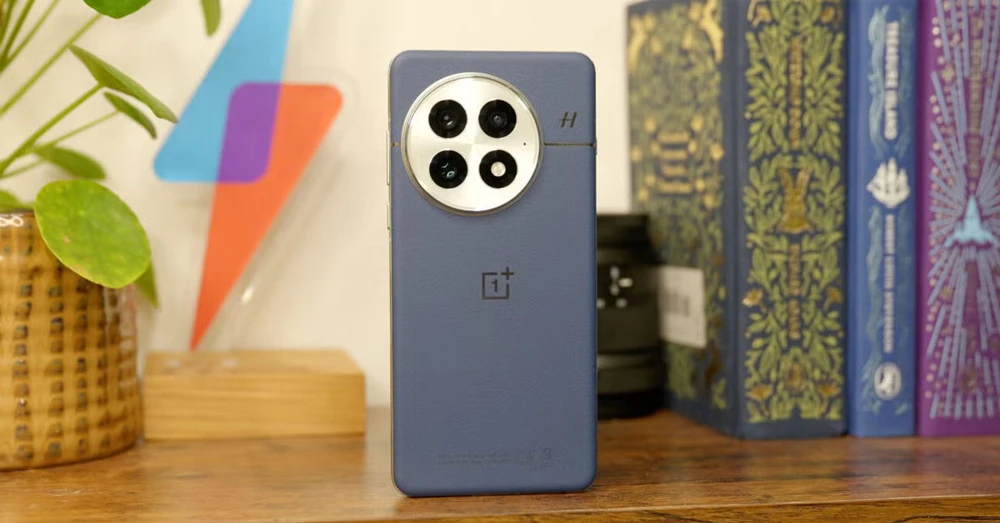 OnePlus 13 tích hợp Gemini AI trên thiết bị với bản cập nhật Android đầu tiên