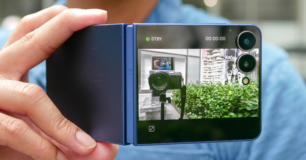 Đánh giá camera Galaxy Z Flip 7: Chất lượng ảnh có đủ thuyết phục?