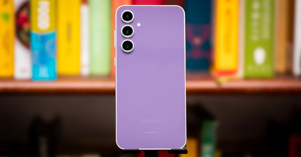Top 7 mẫu điện thoại 5G 2 SIM tầm trung đáng mua nhất hiện nay!