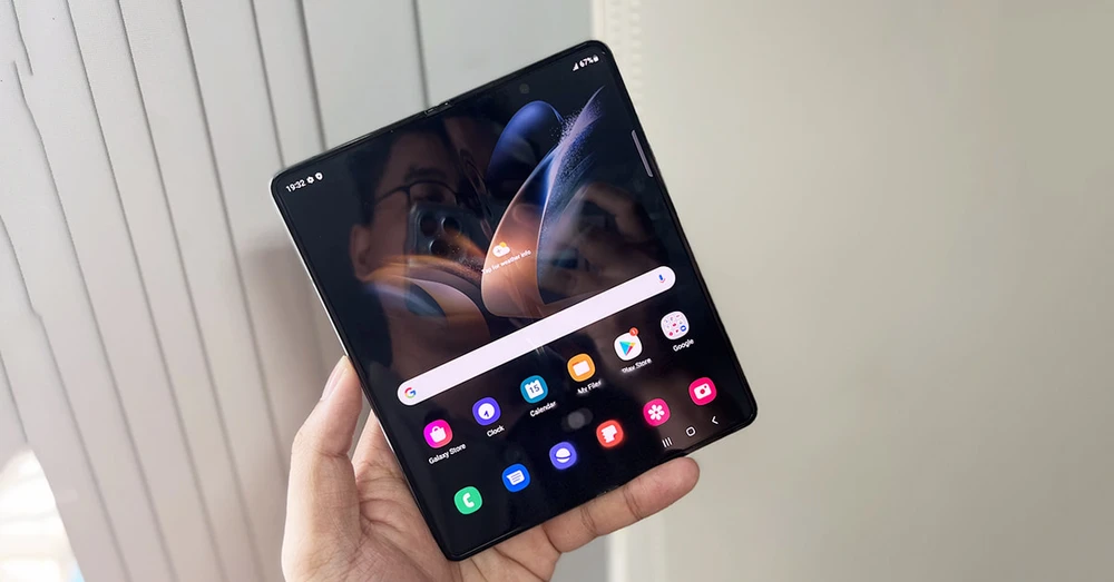 Trên tay Galaxy Z Fold 4: Smartphone màn hình gập cao cấp nhất hiện nay