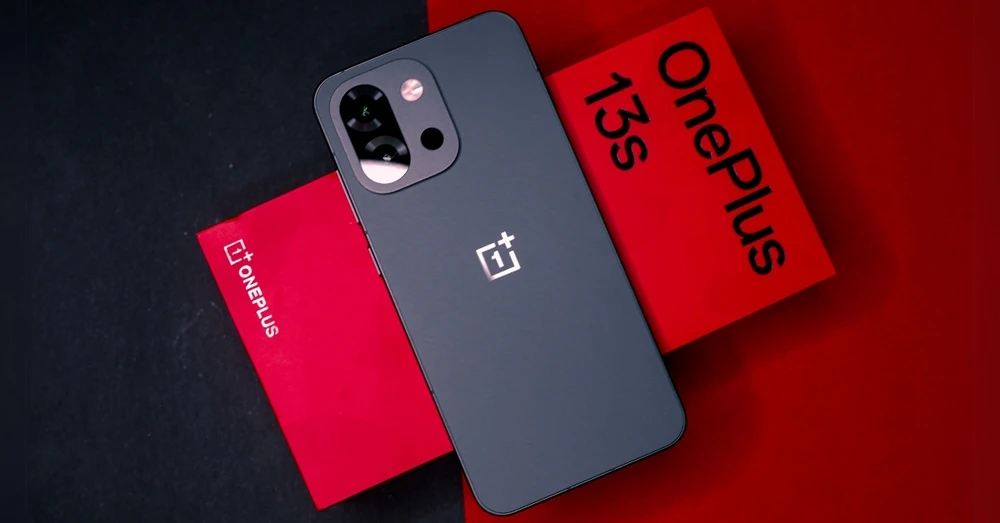 Vì sao bạn nên mua OnePlus 13s thay vì iPhone 16e?
