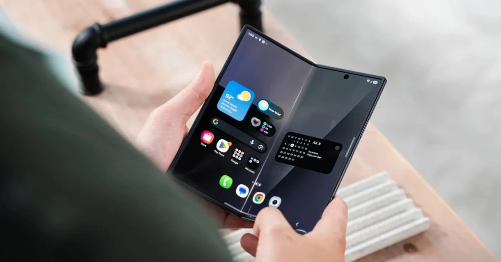 Top điện thoại màn hình lớn 8 inch đáng mua nhất năm 2025
