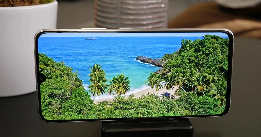 Galaxy A90 5G bước đầu tiên giúp phổ cập rộng 5G của Samsung