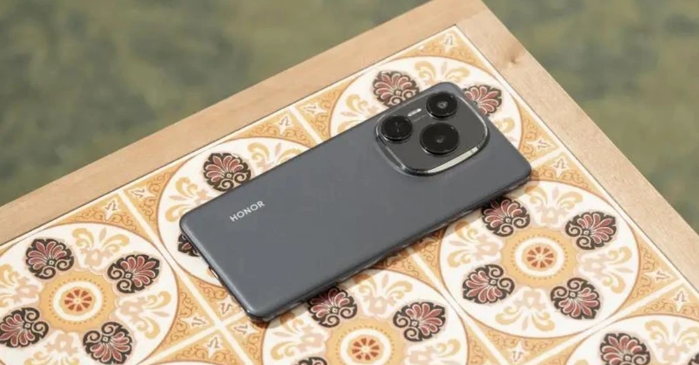 Đánh giá HONOR Power 5G: Có gì ngoài viên pin 8.000 mAh?