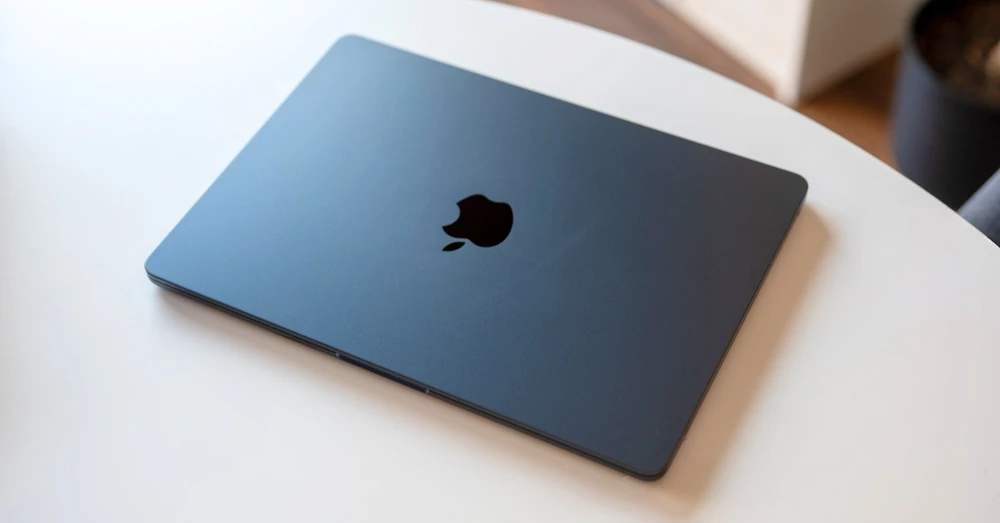 Đánh giá MacBook Air M5: Thiết kế không đổi nhưng mạnh mẽ hơn!