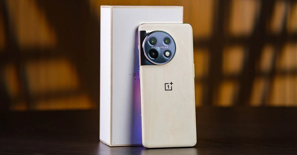 Đánh giá OnePlus 11 Jupiter Rock Edition: Thiết kế 'đá tinh thể 3D' độc lạ