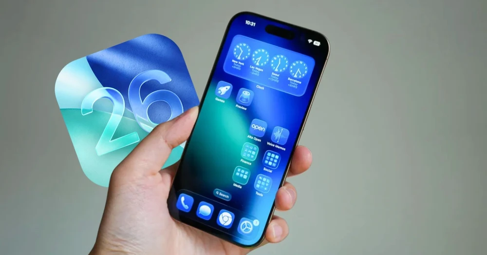 iOS 26: Cách chỉnh độ trong suốt của Liquid Glass để đỡ rối mắt khi sử dụng