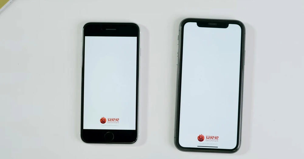 So sánh iPhone SE 3 và iPhone 11: Mỗi người một vẻ mười phân vẹn mười