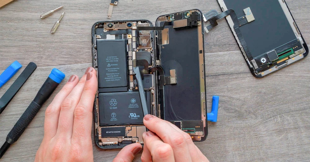 Thay pin iPhone giá bao nhiêu? Khi nào nên thay pin iPhone?