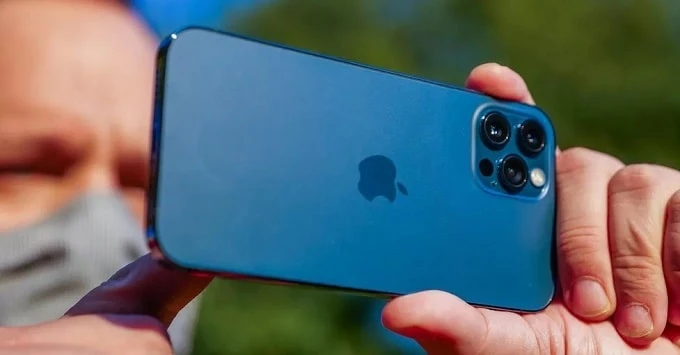 Đánh giá camera iPhone 12 Pro: Khả năng chụp thiếu sáng ấn tượng!