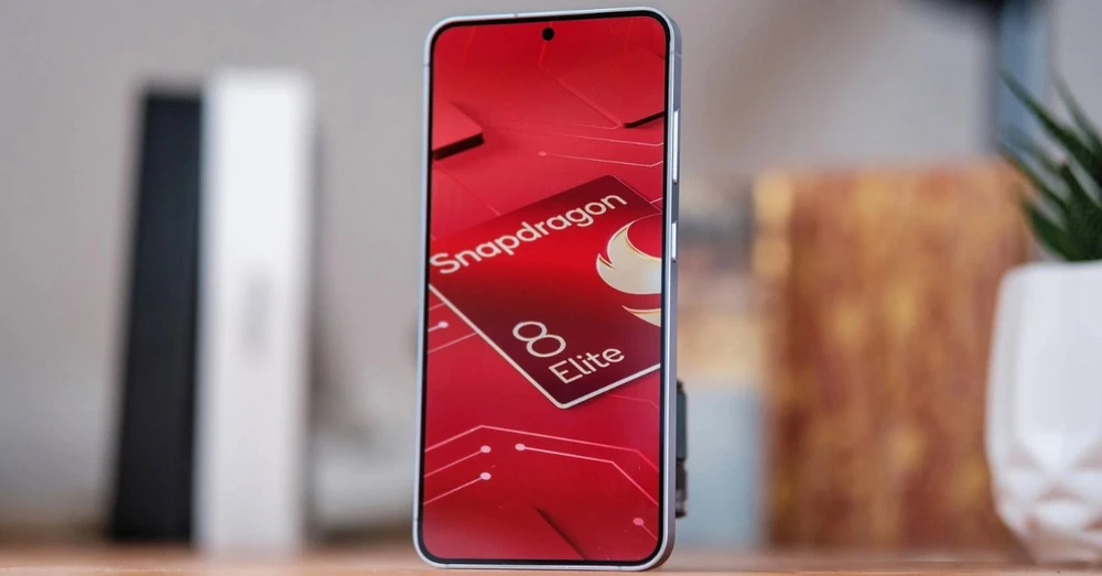 Lộ diện loạt smartphone trang bị chip Snapdragon 8 Elite sắp ra mắt