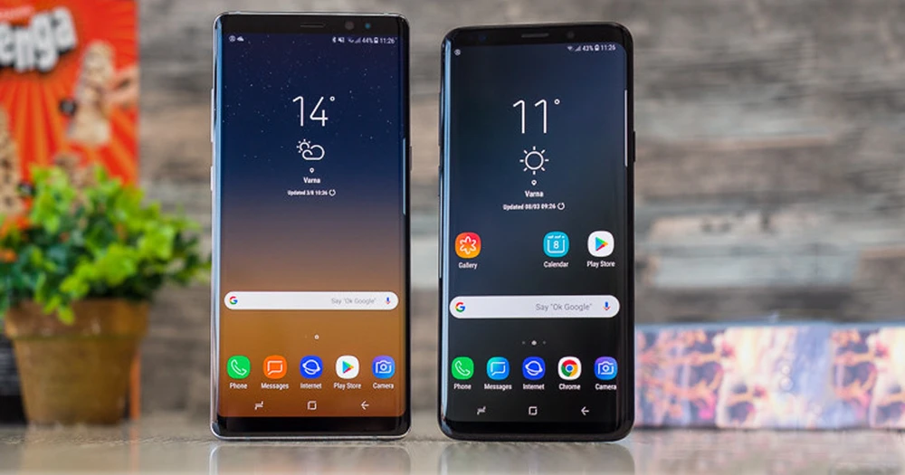 So sánh Note 8 và S9 Plus: Cuộc chiến của những người cùng huyết thống