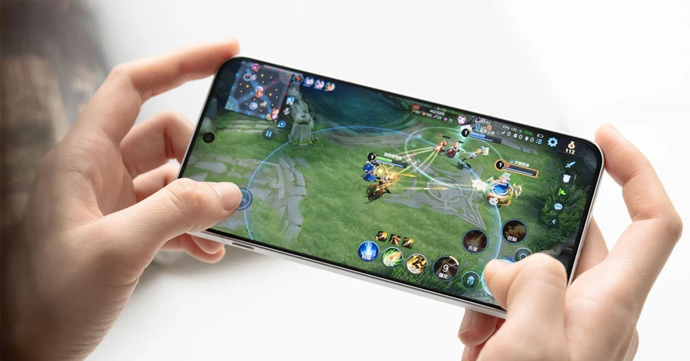 So sánh OnePlus 13T và Samsung S25 Ultra: Nên mua flagship nào?