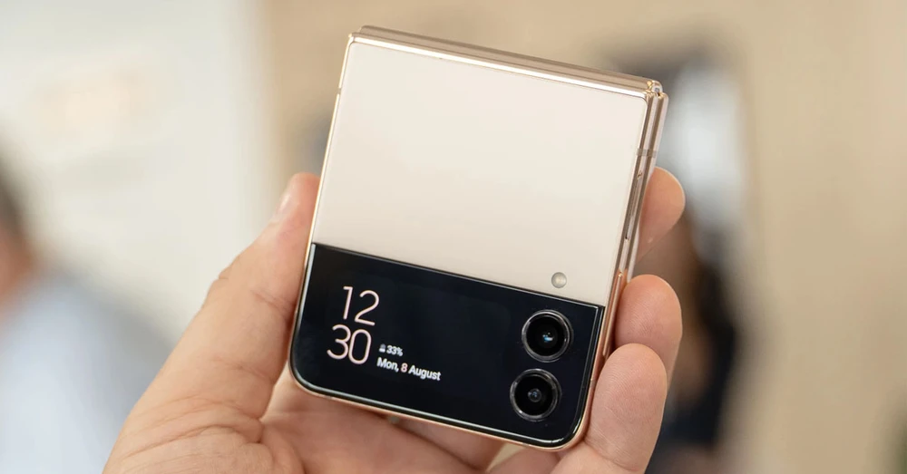 Đánh giá Galaxy Z Flip 4: Không chỉ đẹp mà còn vượt trội về hiệu suất