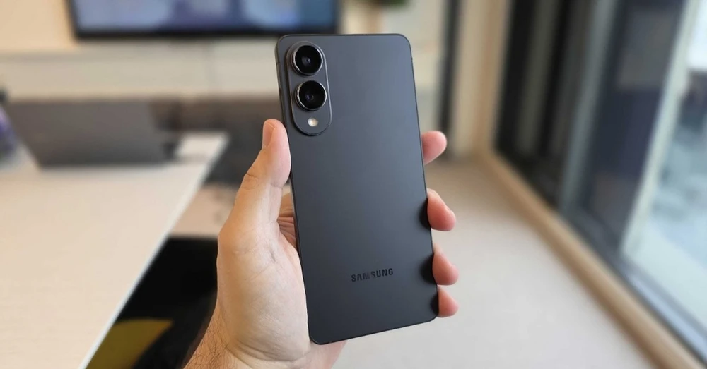 Kết quả kiểm tra pin Galaxy S25 Edge: Không tệ như nhiều người dùng lo ngại