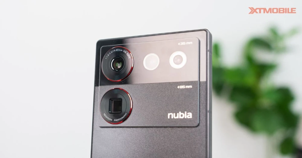 Trên tay ZTE Nubia Z50 Ultra: Snapdragon 8 Gen 2, camera ẩn