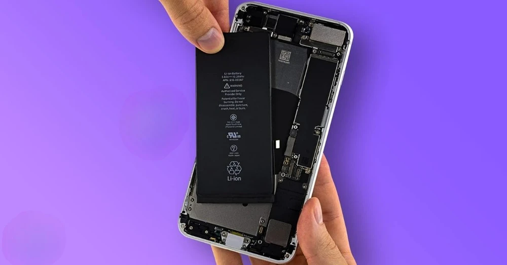 Có nên mua iPhone đã thay pin? Tìm hiểu ngay trước khi ra quyết định