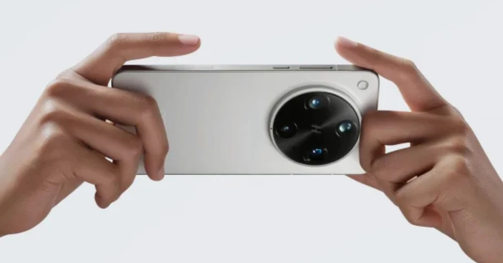 Oppo Find X8 Ultra ra mắt: Cải tiến mạnh mẽ với 2 camera tiềm vọng 50MP và hiệu năng