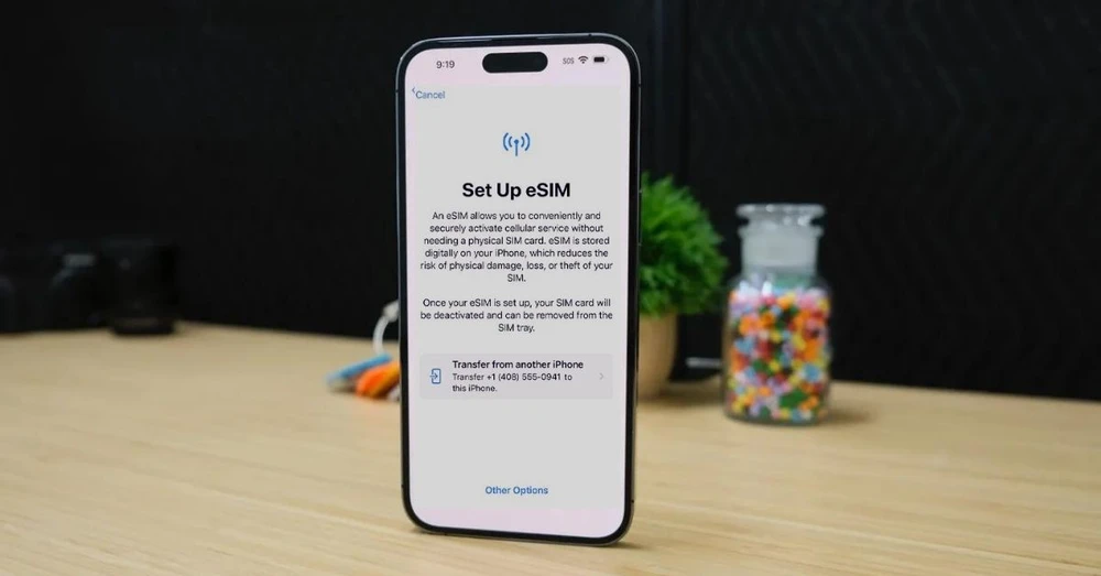 Hướng dẫn cách cài eSIM trên iPhone tại nhà cực đơn giản!