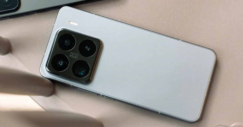Mua Xiaomi 15 trả góp trả trước bao nhiêu?
