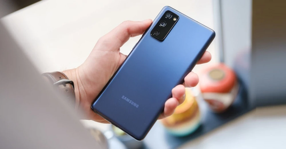 Phiên bản mới của Galaxy S20 FE 5G bất ngờ được ra mắt tại Hàn Quốc