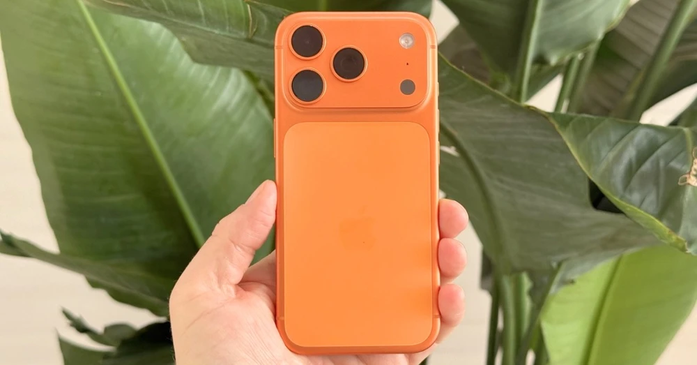 iPhone 17 Pro Max màu Cam Vũ Trụ hợp mệnh gì?