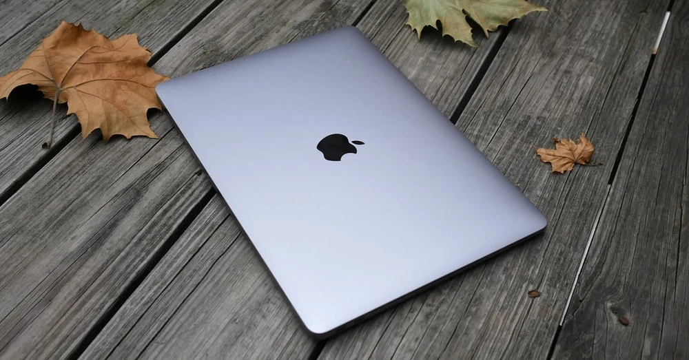 Nội thất bên trong MacBook Air M2 2022 được tiết lộ, đây chỉ là chiếc laptop tái chế lại