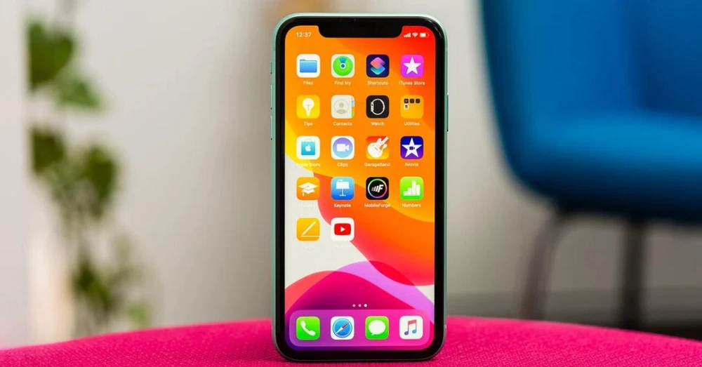 Trải nghiệm iPhone 11 trong năm 2024, có nên mua khi giá chỉ 5.9 triệu đồng?