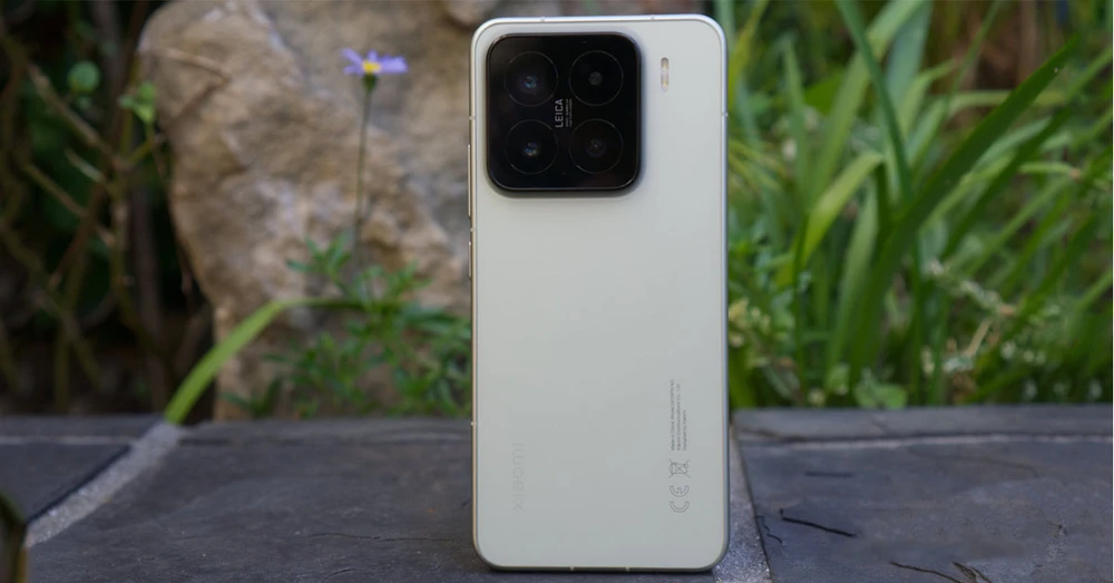 Xiaomi POCO F8 Pro và Xiaomi 15: Đâu là thiết bị đáng sở hữu hơn?