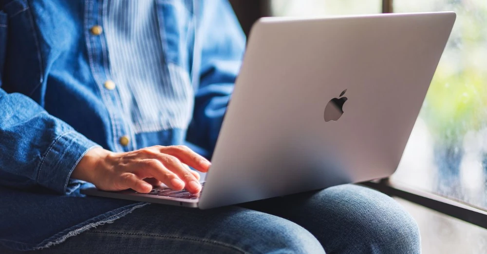 Top 5 MacBook tốt nhất cho sinh viên 2025: Hiệu năng mạnh, giá hợp lý