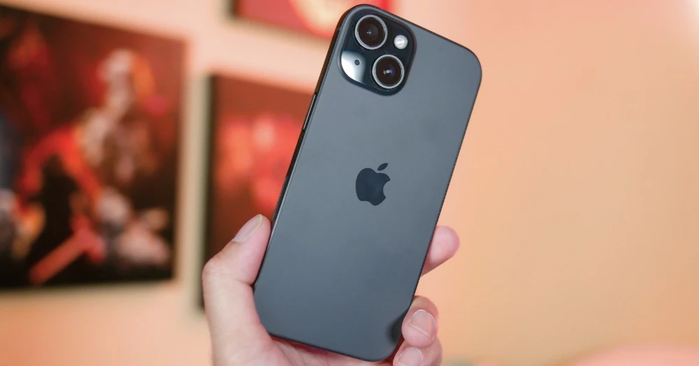Mua trả góp iPhone 15 cần trả trước bao nhiêu?