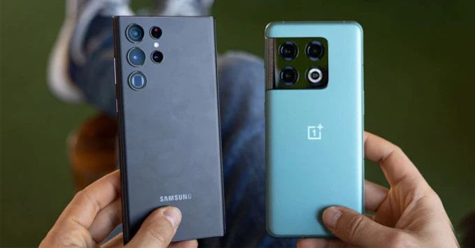 Galaxy S22 Ultra hay OnePlus 10 Pro mới là flagship Android tốt nhất?