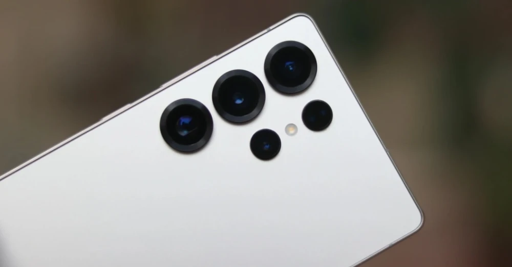 Lỗi camera Galaxy S25 Ultra rung lắc bất thường khiến nhiều người dùng lo lắng