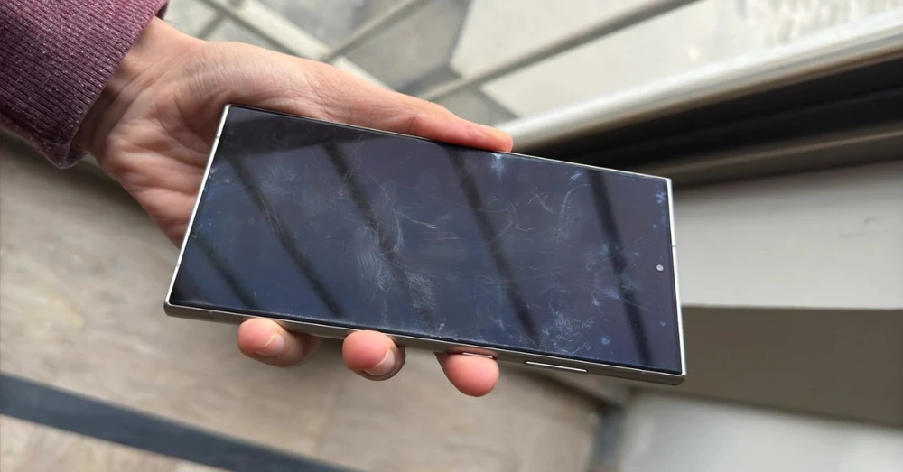 Samsung S24 Ultra bị lỗi màn hình: Nguyên nhân và cách khắc phục