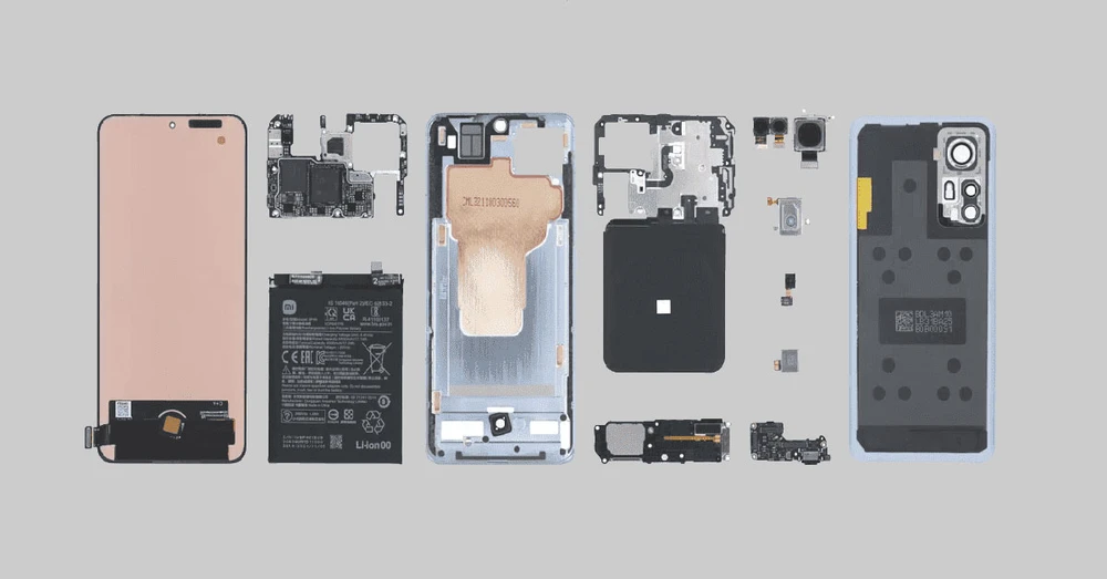 Xiaomi 12 xuất hiện video clip “mổ bụng”: Xiaomi thành công với kĩ thuật sắp xếp linh kiện mới