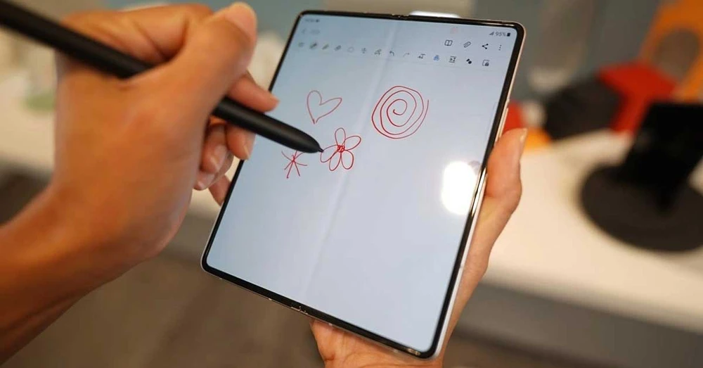 Thông tin quan trọng về bút S Pen khi sử dụng Galaxy Z Fold 4 mà người dùng phải nhớ