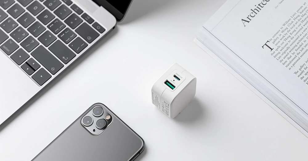 Củ sạc 20W: Trợ thủ đắc lực dành cho những chuyến đi đầu năm