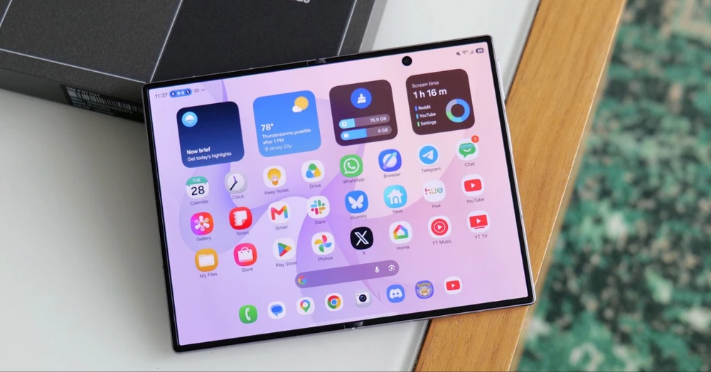 Tải ngay 50+ hình nền Galaxy Z Fold8 4K, chất lượng cao