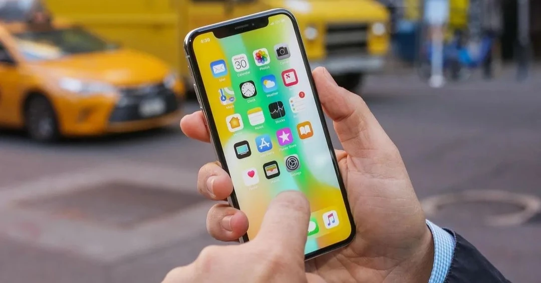 Màn hình iPhone bị liệt 1 góc: Nguyên nhân và hướng xử lý